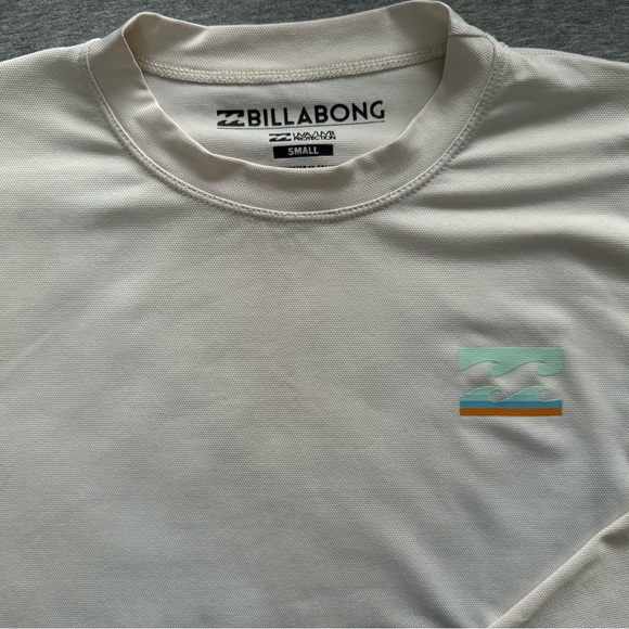 Two Billabong Rashguards - Picture 2 of 7